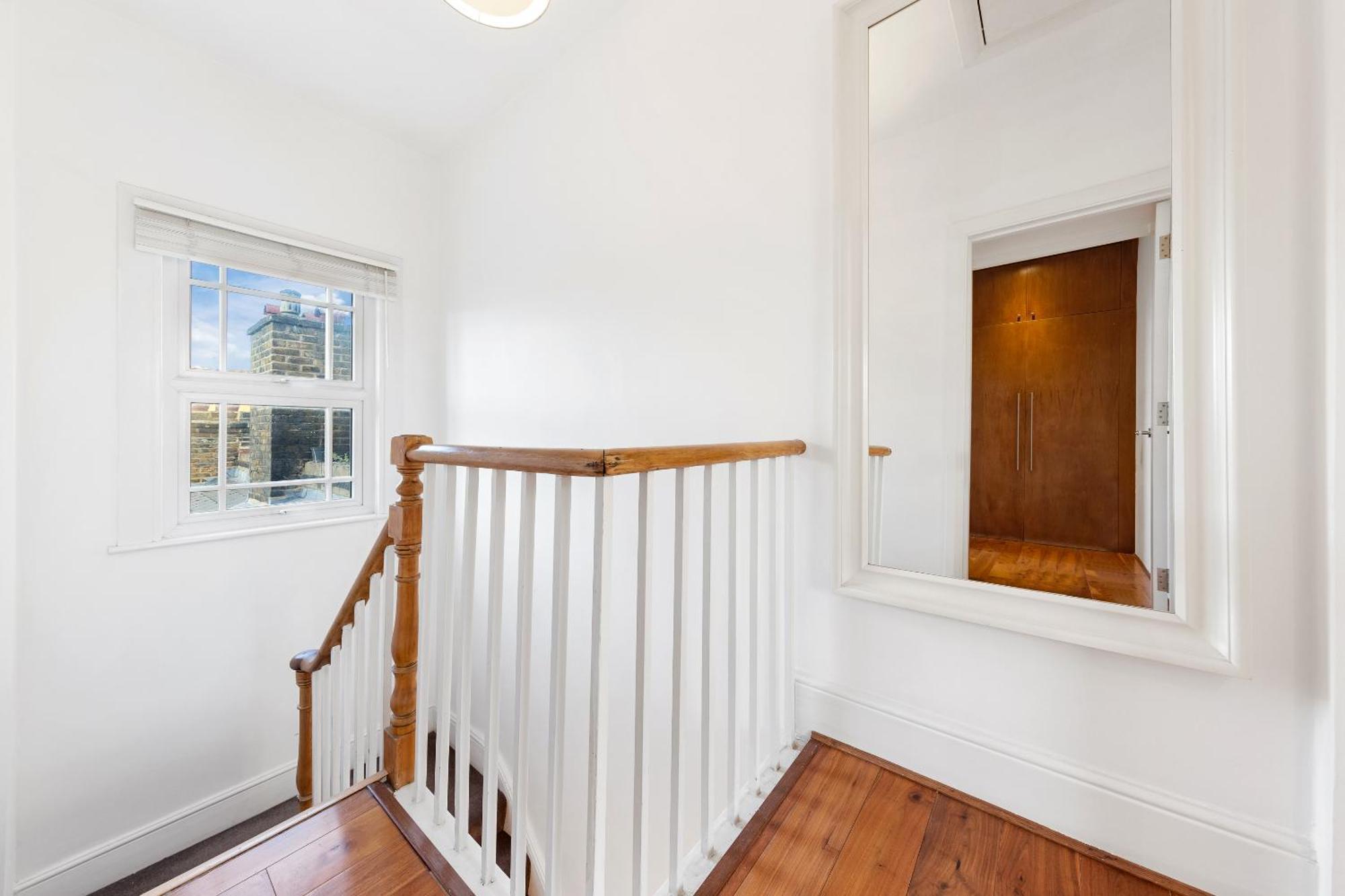 Luxury 4-Bedroom Modern Flat In Central London Steps From Station, Sleeps 9 In Style! Eksteriør billede