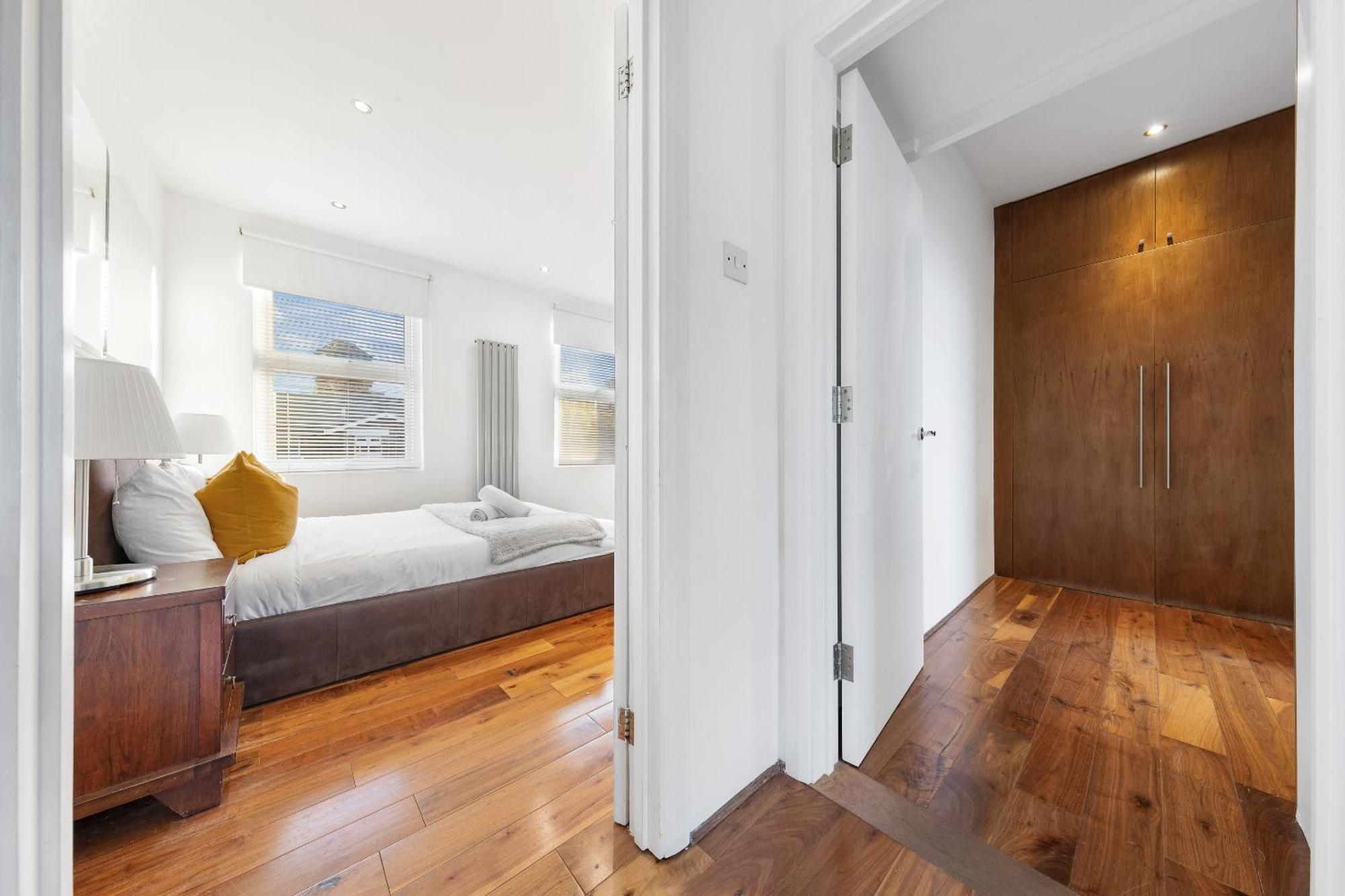 Luxury 4-Bedroom Modern Flat In Central London Steps From Station, Sleeps 9 In Style! Eksteriør billede