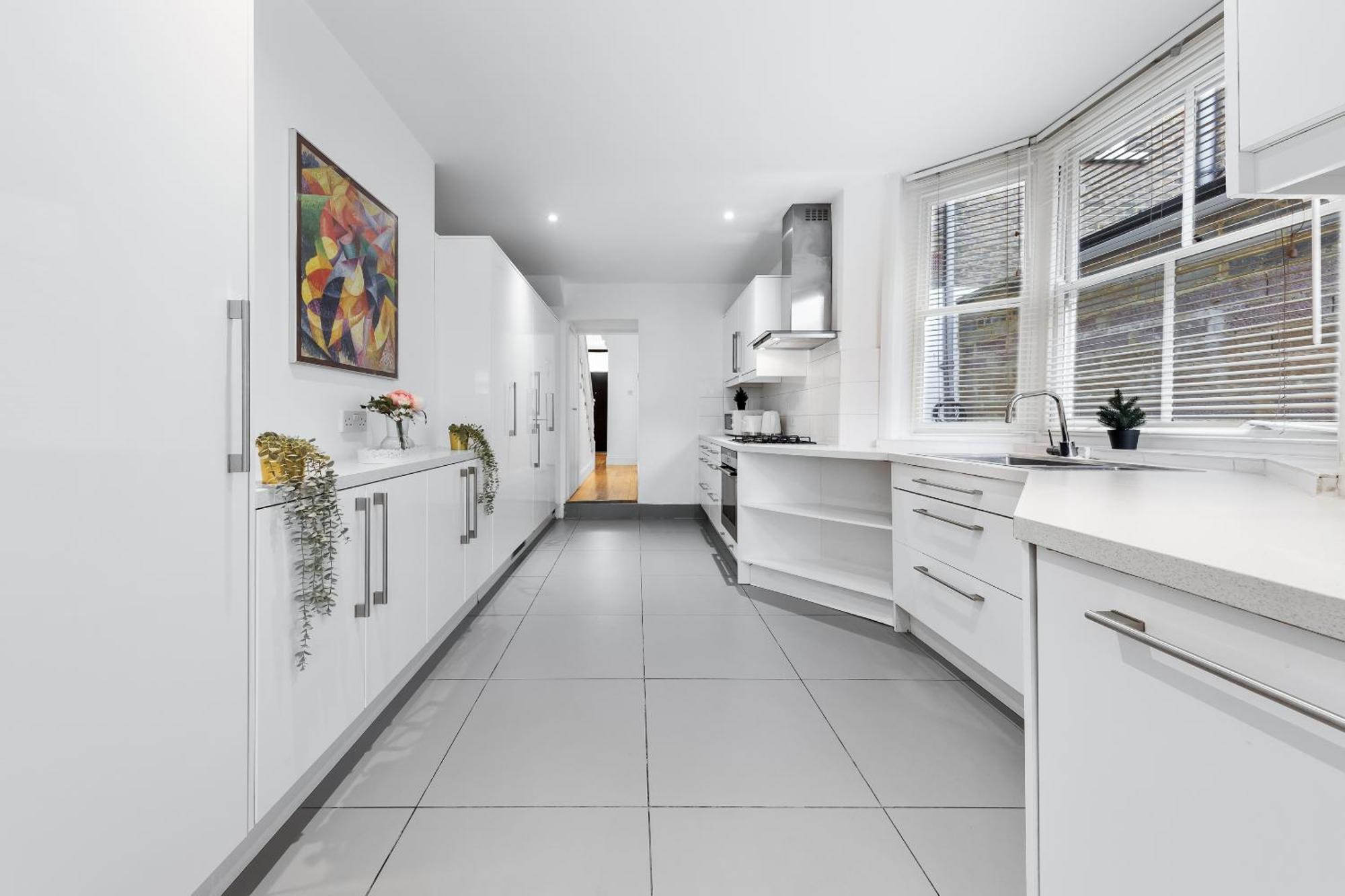 Luxury 4-Bedroom Modern Flat In Central London Steps From Station, Sleeps 9 In Style! Eksteriør billede