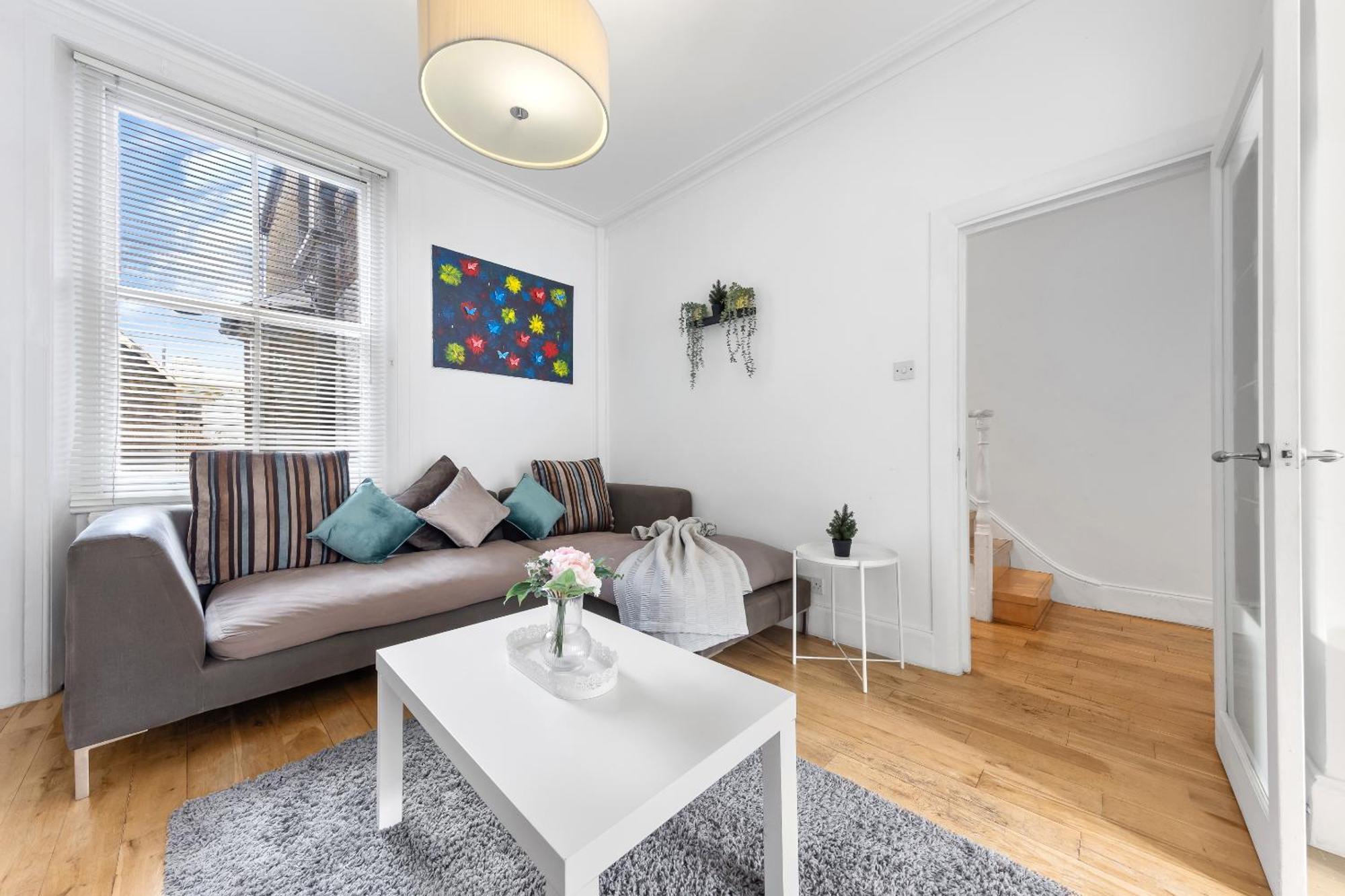 Luxury 4-Bedroom Modern Flat In Central London Steps From Station, Sleeps 9 In Style! Eksteriør billede