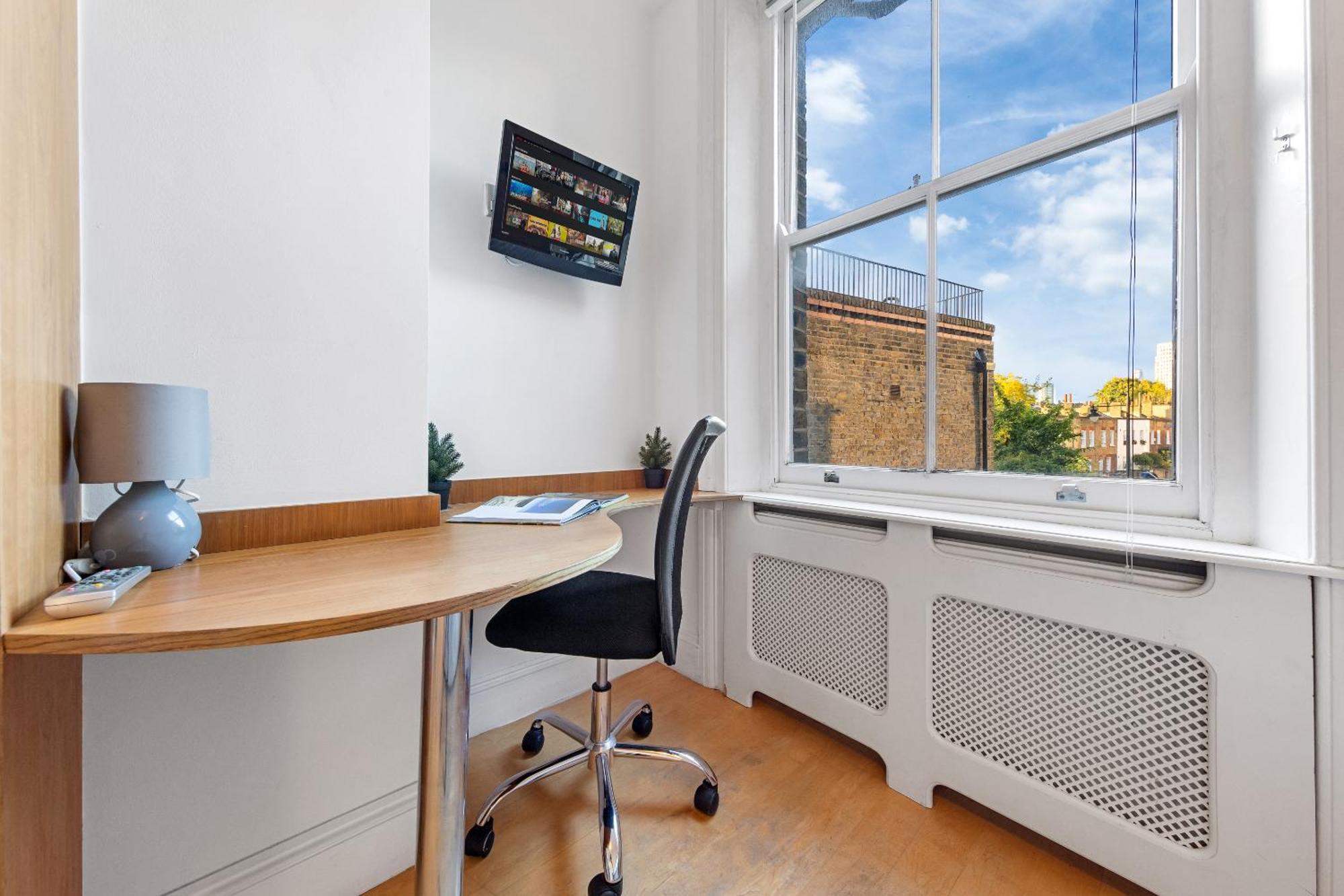 Luxury 4-Bedroom Modern Flat In Central London Steps From Station, Sleeps 9 In Style! Eksteriør billede