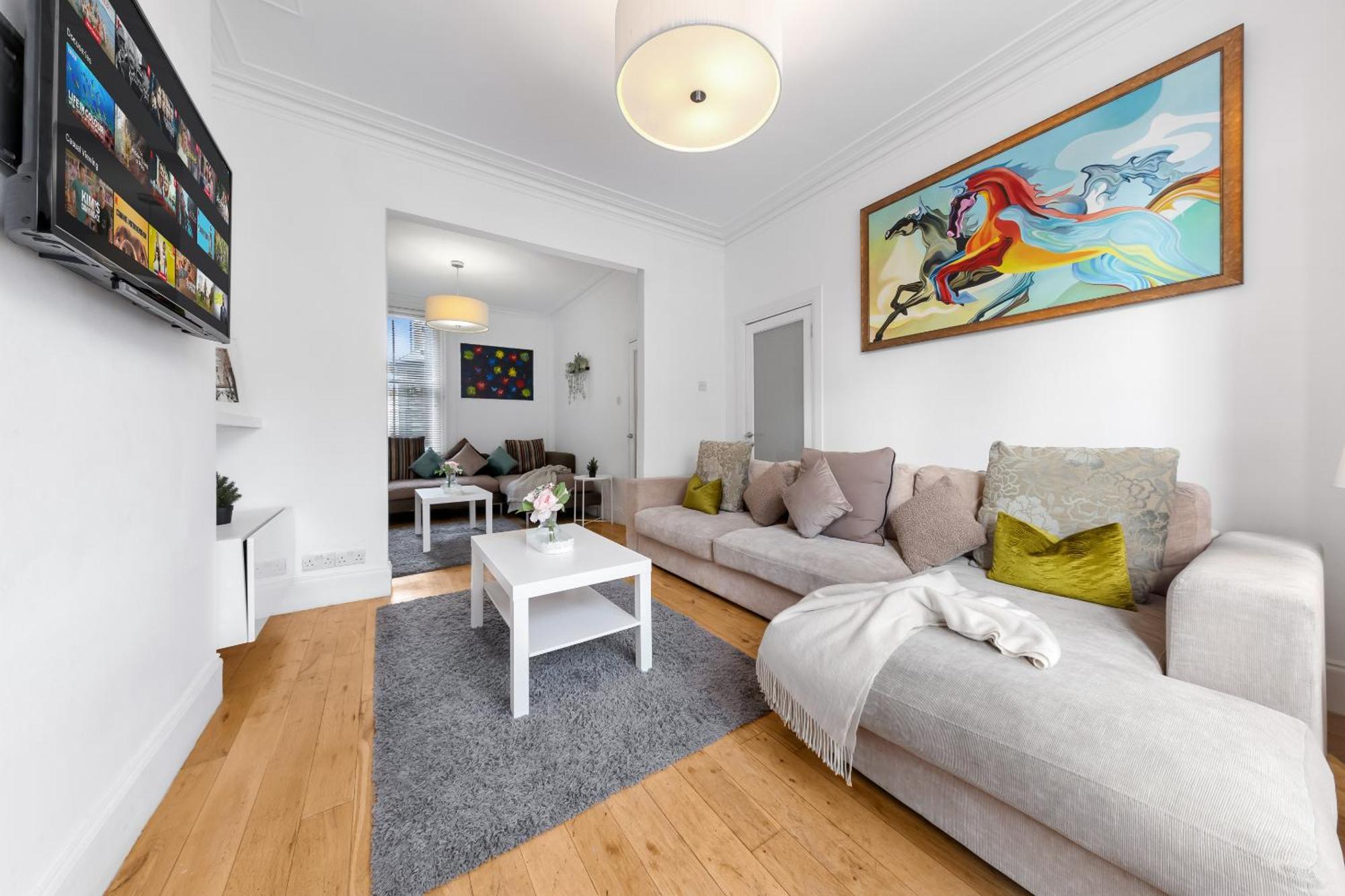 Luxury 4-Bedroom Modern Flat In Central London Steps From Station, Sleeps 9 In Style! Eksteriør billede