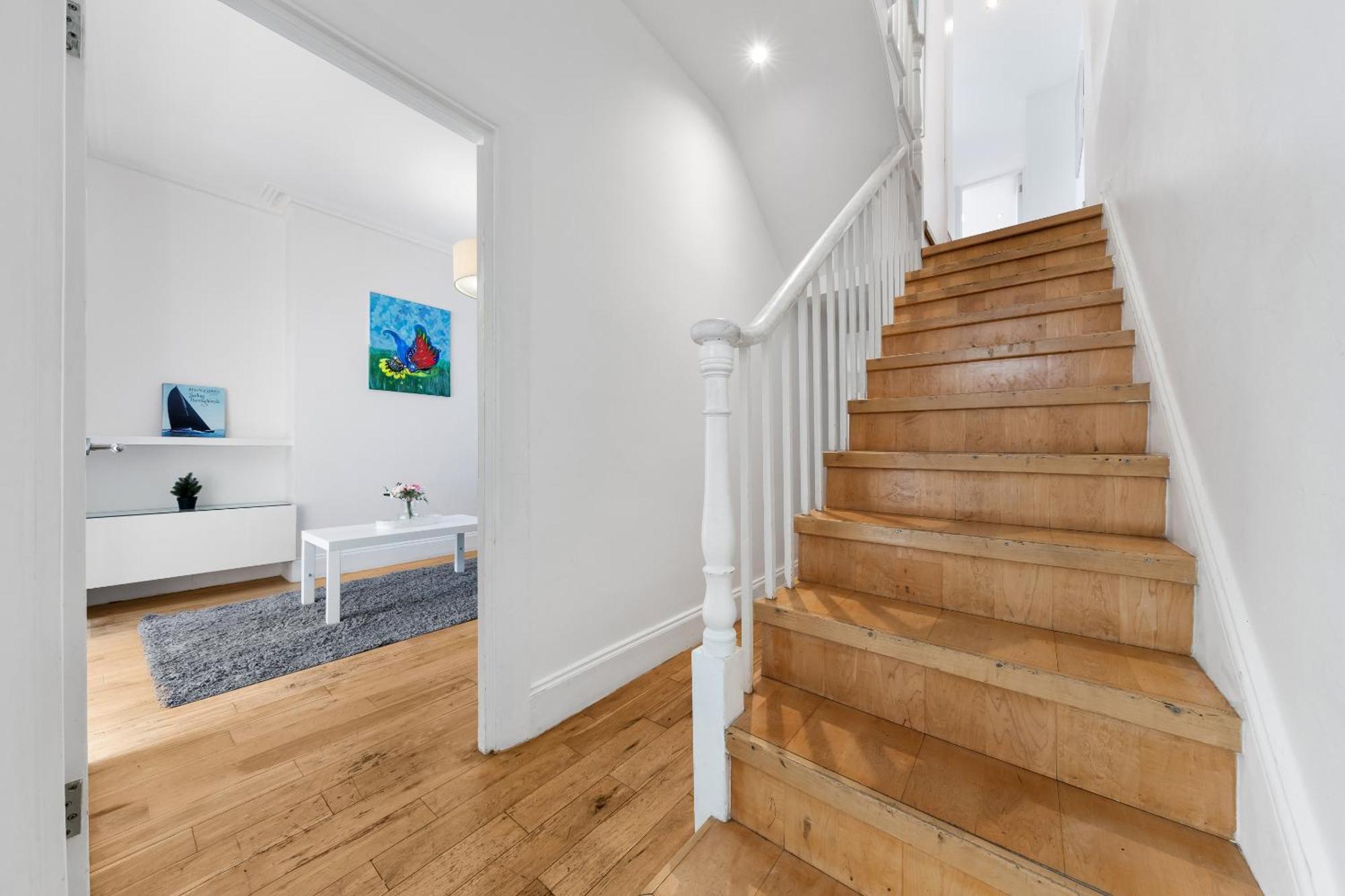 Luxury 4-Bedroom Modern Flat In Central London Steps From Station, Sleeps 9 In Style! Eksteriør billede